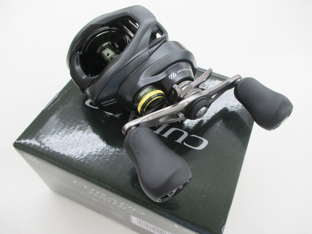 シマノの逆輸入バージョン（新品） クラドKのハイギアとノーマル